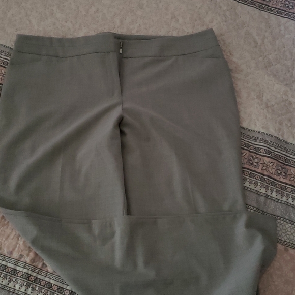 Light gray slacks - Picture 2 of 4